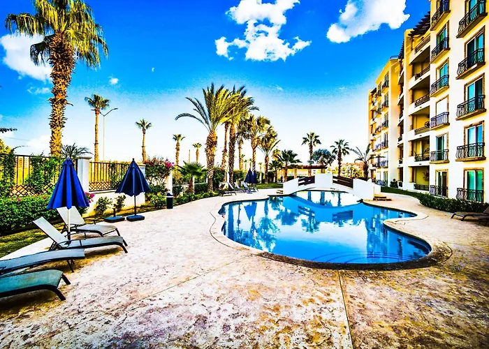 Casa Sirena- Secure&private Poolside Retreat *