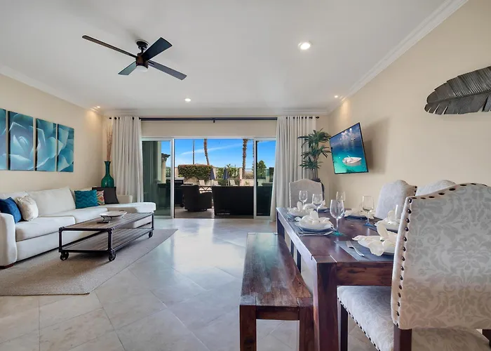Casa Sirena- Secure&private Poolside Retreat *