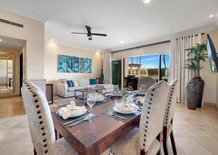Casa Sirena- Secure&private Poolside Retreat *